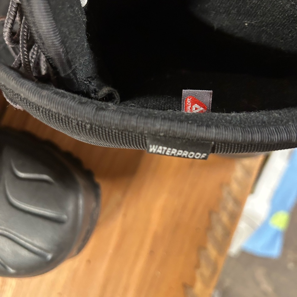 The North Face Black Rain & Snow Boots - Picture 2 of 4